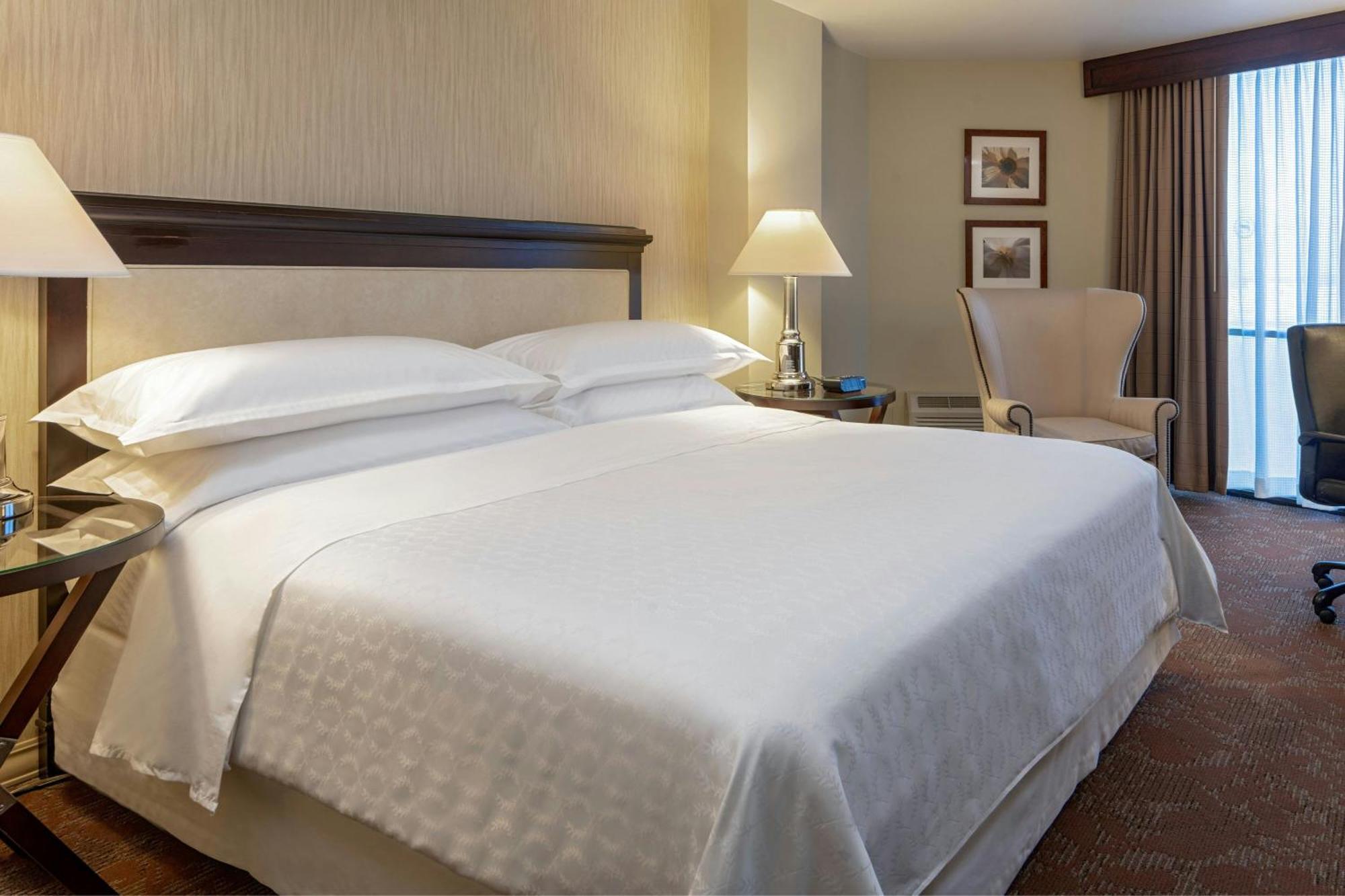 Sheraton Houston Brookhollow Hotel Exterior photo